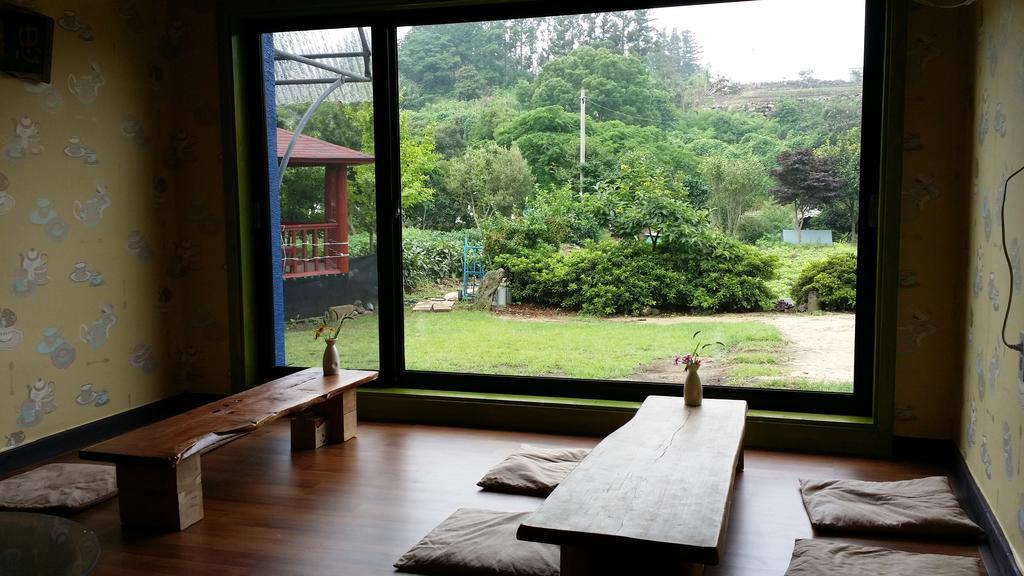 Gdygla Guesthouse Jeju Zimmer foto